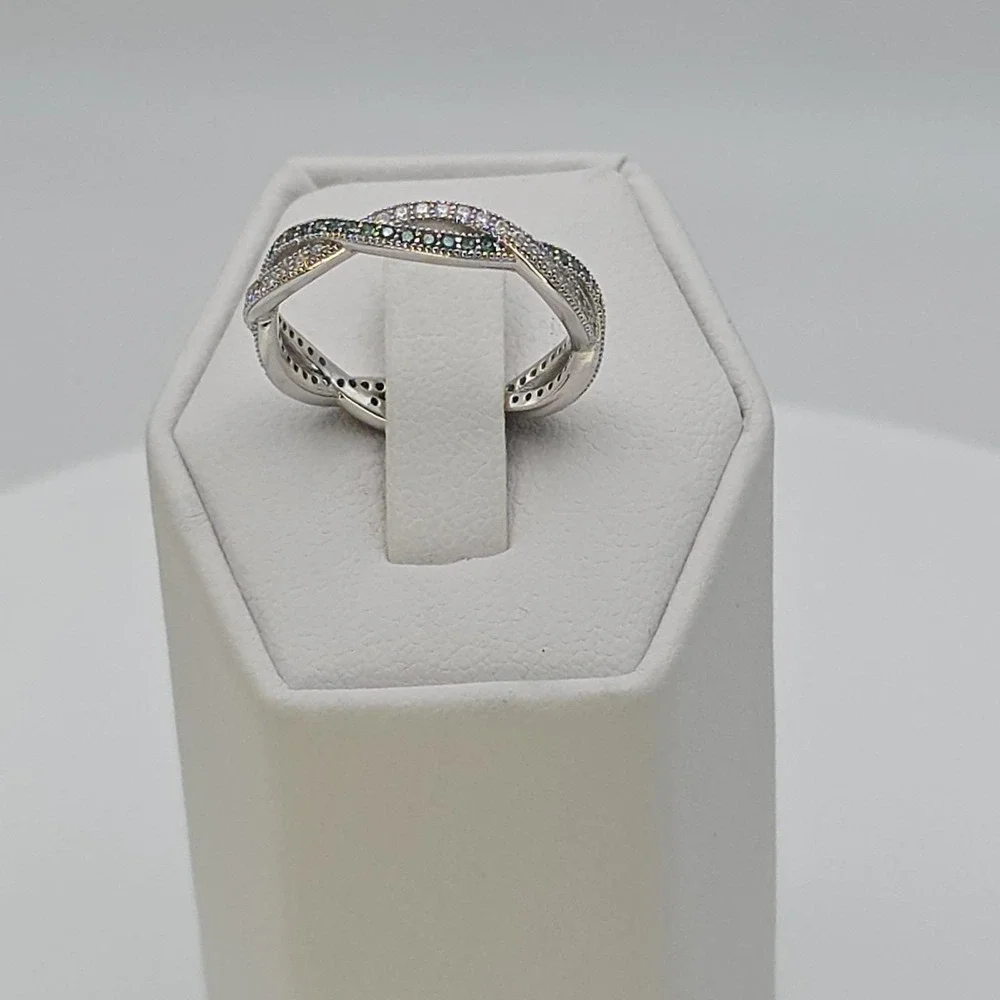 Vtg 925 Sterling‎ Silver Ring Criss-Cross Green Crystal Cubic Zirconia Size 7.25